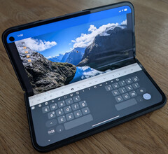 Míg az összecsukható úgy tűnt, mintha számos nagyszerű felhasználási eset lenne, a valóság kiderült, hogy tele van kompromisszumokkal (Kép forrása: Notebookcheck)