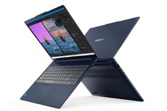 A pénztárcabarát felhasználók az Intel Core 5 210H-t választhatják a gyorsabb nyers teljesítmény miatt, míg a konkurens Ryzen AI 5 330 integrált AI NPU funkciókat kap (Kép forrása: Lenovo)