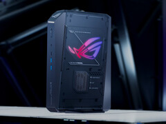 A ROG GR70 jelenleg két különböző konfigurációban kapható. A képen: a mini PC oldalnézete