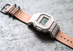 Az első Casio x Hender Scheme kollab 2017-ből - a DW-5600HS-4JF (a képen). (Kép forrása: Designboom)