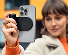 A Lux Grip autentikus Leica fényképezőgép-érzetet és kezelőszerveket ad az iPhone-okhoz. (Kép forrása: Leica)