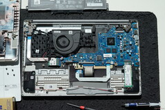 HP 255 G10 szétszedése