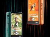 A zsebméretű HiBy R3Pro II digitális audio lejátszó támogatja a veszteségmentes zenelejátszást kiegyensúlyozott fejhallgatón, kettős DAC és négyes erősítő segítségével. (Kép forrása: HiBy)