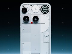 Semmi telefon (3) fehér színben (Kép forrása: Semmi)