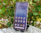 Egy kiszivárgott információ szerint a Nothing a Nothing Phone 3a (képünkön) lite változatának kiadását tervezi. (Kép forrása: Notebookcheck)