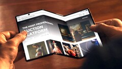 A Huawei Mate XT Ultimate Design (a képen) ára 3499 euró. (Kép forrása: Huawei)