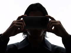 A GT 8 Pro hamarabb érkezhet a globális piacra, mint a OnePlus 15. A képen: a GT 8 Pro promóciós képe. (Kép forrása: Realme)