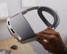 Samsung Galaxy XR headset. (Kép forrása: MKBHD a YouTube-on, képernyőkép)