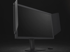 A BenQ Zowie XL2540X+ (a képen) a csomagban egy DisplayPort kábelt, egy HDMI-kábelt, egy S-kapcsolót és egy árnyékolópajzsot tartalmaz. (Kép forrása: BenQ)