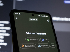 A szóban forgó tanulmány szerint a lengyel az összes nyelv között az élen áll, 88%-os átlagos pontossággal a hosszú kontextusú skálákon. Az angol a 6. helyen áll ezen a skálán. A képen - a ChatGPT mobile készletképe. (A kép forrása: Zulfugar Karimov az Unsplash-en)
