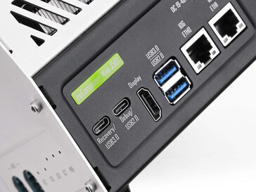 A két Ethernet-port közül az egyik különösen gyors