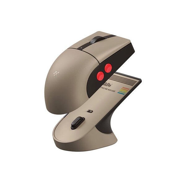 A 8BitDo Retro R8 Mouse C64 Edition ára megegyezik a NES és az Xbox Edition árával.