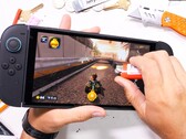 A könnyen karcolódó kijelzőtől eltekintve a Nintendo Switch 2 jól megépítettnek tűnik (Kép forrása: JerryRigEverything)