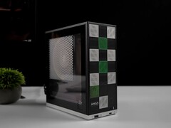 Framework Desktop moduláris mini-PC AMD márkajelzéssel és egyedi csempe előlap dizájnnal (Kép forrása: ETA PRIME)