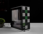 Framework Desktop moduláris mini-PC AMD márkajelzéssel és egyedi csempe előlap dizájnnal (Kép forrása: ETA PRIME)