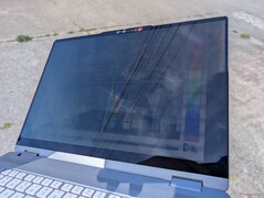 Kültéren, napfényben