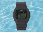 A Casio G-Shock x Pilgrim Surf+Supply óra (a képen) már előrendelhető Japánban. (Kép forrása: Beams, szerk.)