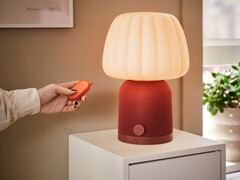 Az IKEA Bilresa távirányító (a képen látható kétgombos változat) már kapható Svédországban. (Kép forrása: IKEA)