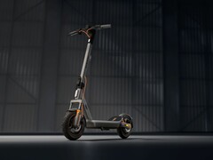 A Xiaomi Electric Scooter 6 Max (képünkön) már szerepel a márka globális weboldalán. (Kép forrása: Xiaomi)