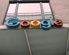 A Google logója egy épület homlokzatán. (Kép forrása: Hardeep Singh via Pexels)