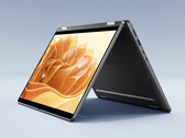 A Dell Pro 7 Series 13 2-in-1 (P703265) súlya körülbelül 1,38 kg.