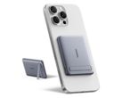 A Baseus PicoGo Ultra-Mini mágneses Power Bank (képünkön) Európában jelenik meg. (Kép forrása: Baseus)