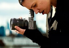 A Sony FX2 elektronikus keresővel rendelkezik (Kép forrása: Sony)