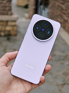 Egy új "Vivo X200s in the wild" kiszivárgás. (Forrás: Digital Chat Station via Weibo)