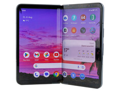 Egy iPhone Fold-szerű készülék(?). (Kép forrása: Google)