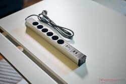 Esslinger tápegység USB-vel