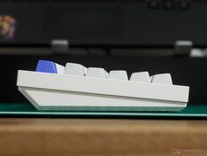 Keychron Q1 HE 8K oldalprofil.