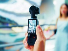 Az Osmo Pocket 3-at (a képen) holnap felváltja a Pocket 4.