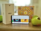 Az Honor X80 Pro Max képernyője szükség esetén nagyon fényessé válhat.