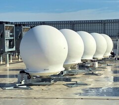 Az Iridium azt szeretné, ha az FCC megakadályozná a SpaceX-et abban, hogy a 28 függőben lévő átjáró-kérelem keretében a 19,4–19,6 és 29,1–29,3 GHz-es sávokat használja.