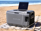 Az EcoFlow Glacier Classic képes feltölteni a telefonokat és laptopokat, miközben hűvösen tartja az ételeket a szabadban tett kirándulások során. (Kép forrása: EcoFlow)