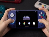 A Retroid Pocket Nova egy Android-alapú kézi eszköz.