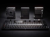 A Field System mostantól fekete színben fog megjelenni, kivéve az OP-1 Field-et, ami a képen nem látható (Kép forrása: Teenage Engineering)
