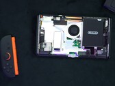 A továbbfejlesztett Nintendo Switch 2-ben nincs beragasztott akkumulátor.
