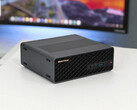 Minisforum MS-S1 Max AMD Ryzen AI Max+ 395 és 128 GB RAM-mal (Kép forrása: Notebookcheck)