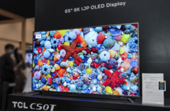 TCL CSOT tintasugaras nyomtatású OLED panel (Kép forrása: HDTVtest)