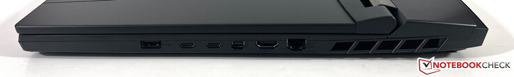 Right side: USB-A 3.2 Gen.2 (10 Gbps), 2x USB-C 4.0 w/ Thunderbolt 4 (40 Gbps, DisplayPort-ALT mode, 1x w/ Power Delivery), Mini-DisplayPort, HDMI 2.1, 2.5 Gbps Ethernet