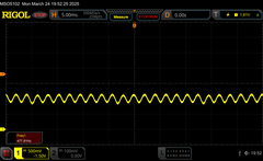 08/10 fényerő: PWM w/480 Hz frekvenciával