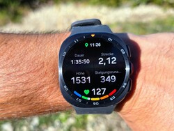 Galaxy Watch Ultra2 túrázás közben