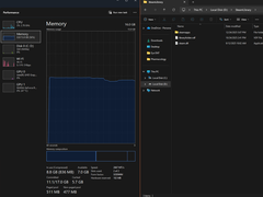 A Microsoft Feladatkezelője a mellette megnyitott Fájlkezelővel (kép forrása: Notebookcheck)