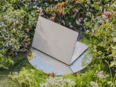 Az Asus ZenBook S14 és Zenbook S16 nem minden régióban lesz elérhető. (Kép forrása: Asus)