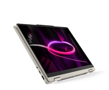 A Lenovo Yoga 7a tablet üzemmódban. (Kép forrása: Lenovo)