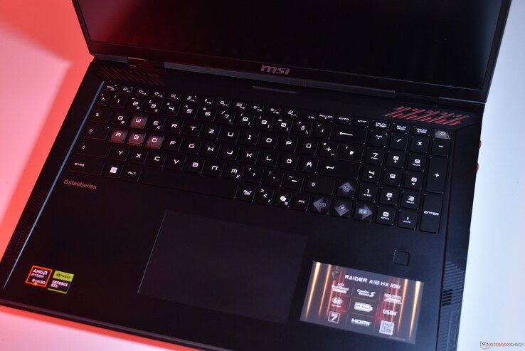 MSI Raider A18: Billentyűzet