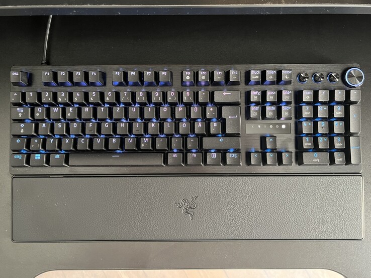 A Razer Huntsman V3 Pro olyan fontos e-sport funkciókkal rendelkezik, mint a Rapid Trigger (Kép: NBC).