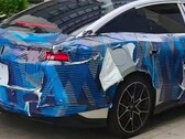 A 3. generációs BYD Han álcázott prototípusa, a BYD rajongói közösség, a Di Fen Zhi Jia által készített fényképen