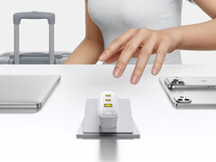 A töltő körülbelül 14 dollárba kerül Kínában. A képen: egy promóciós kép, amely az adapter tetejét mutatja.